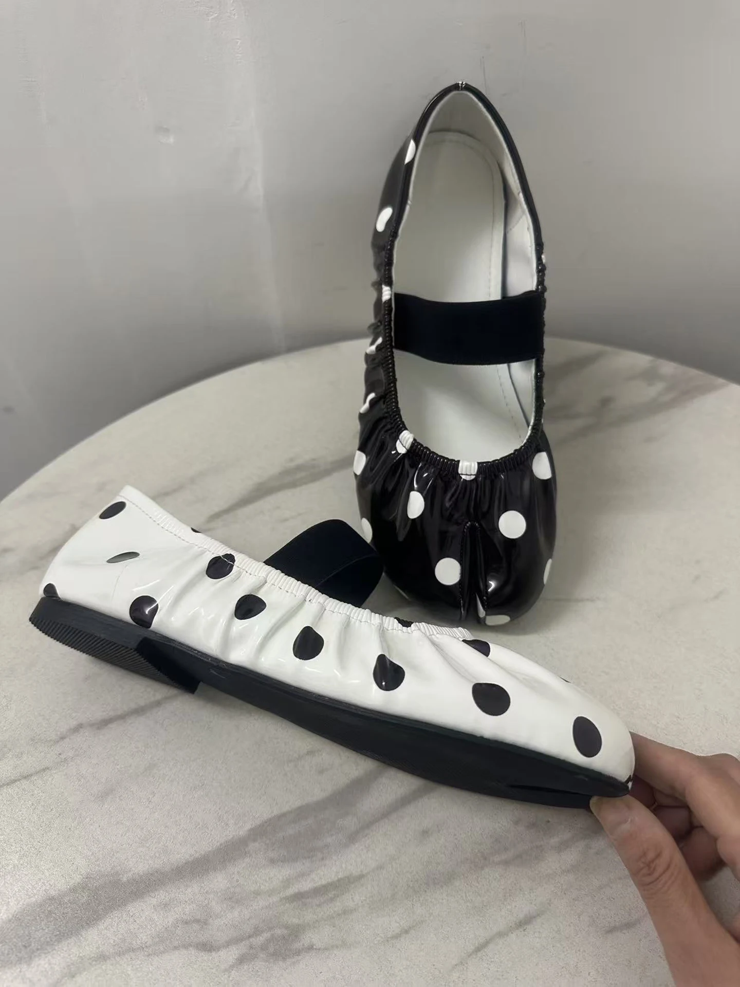 polka-dot-ballet-flat-shoes-women's-elastic-band-slip-on-casual-fashion-spring-summer-leather-single-shoes-porcini-mouth