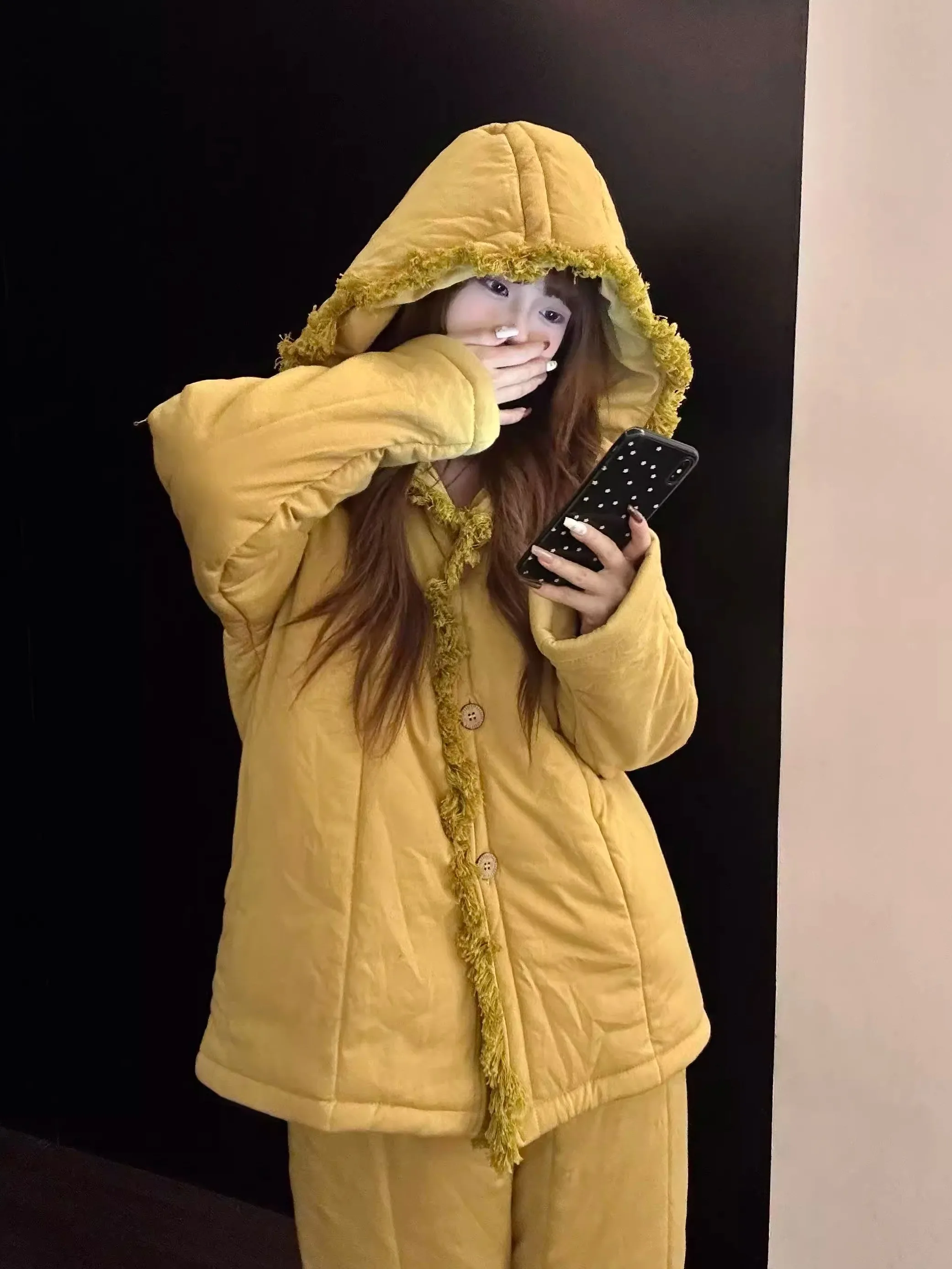 completo-da-casa-invernale-da-donna-in-cotone-imbottito-con-cappuccio-giallo-stile-minimalista-coreano-spesso-e-caldo-puo-essere-indossato-anche-fuori-casa