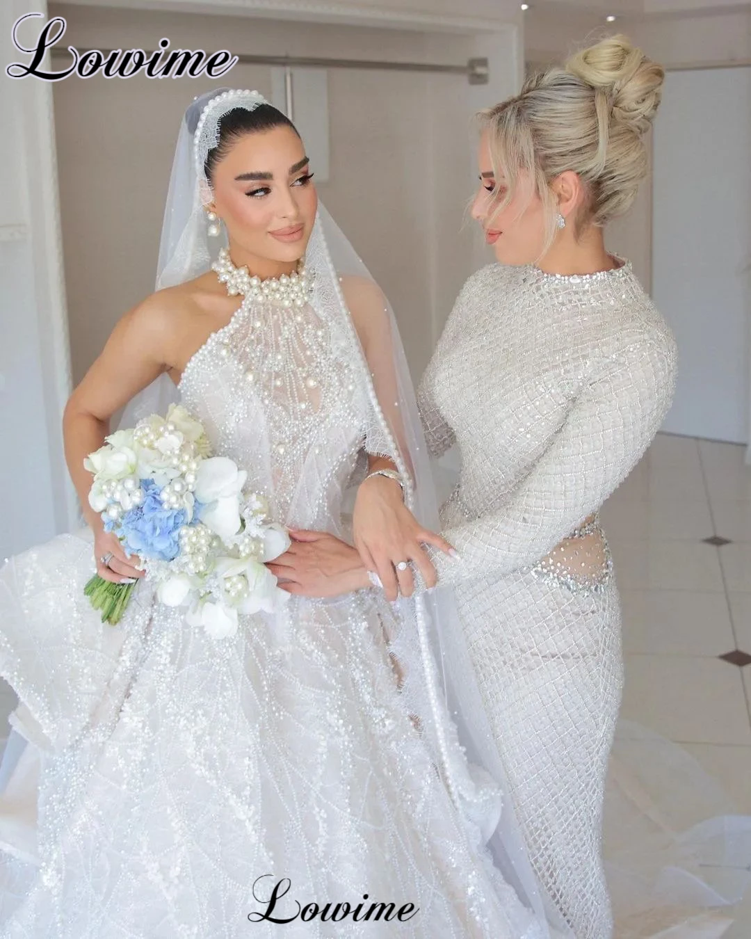 Nowe eleganckie suknie ślubne kaplica z perłami Halter suknie ślubne bez rękawów 2025 Vestido De Casamento popularne suknie ślubne