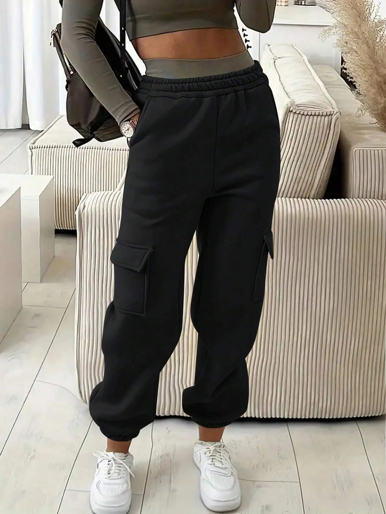 

Женские черные джоггеры-карго с боковыми карманами, свободного кроя, с эластичным поясом