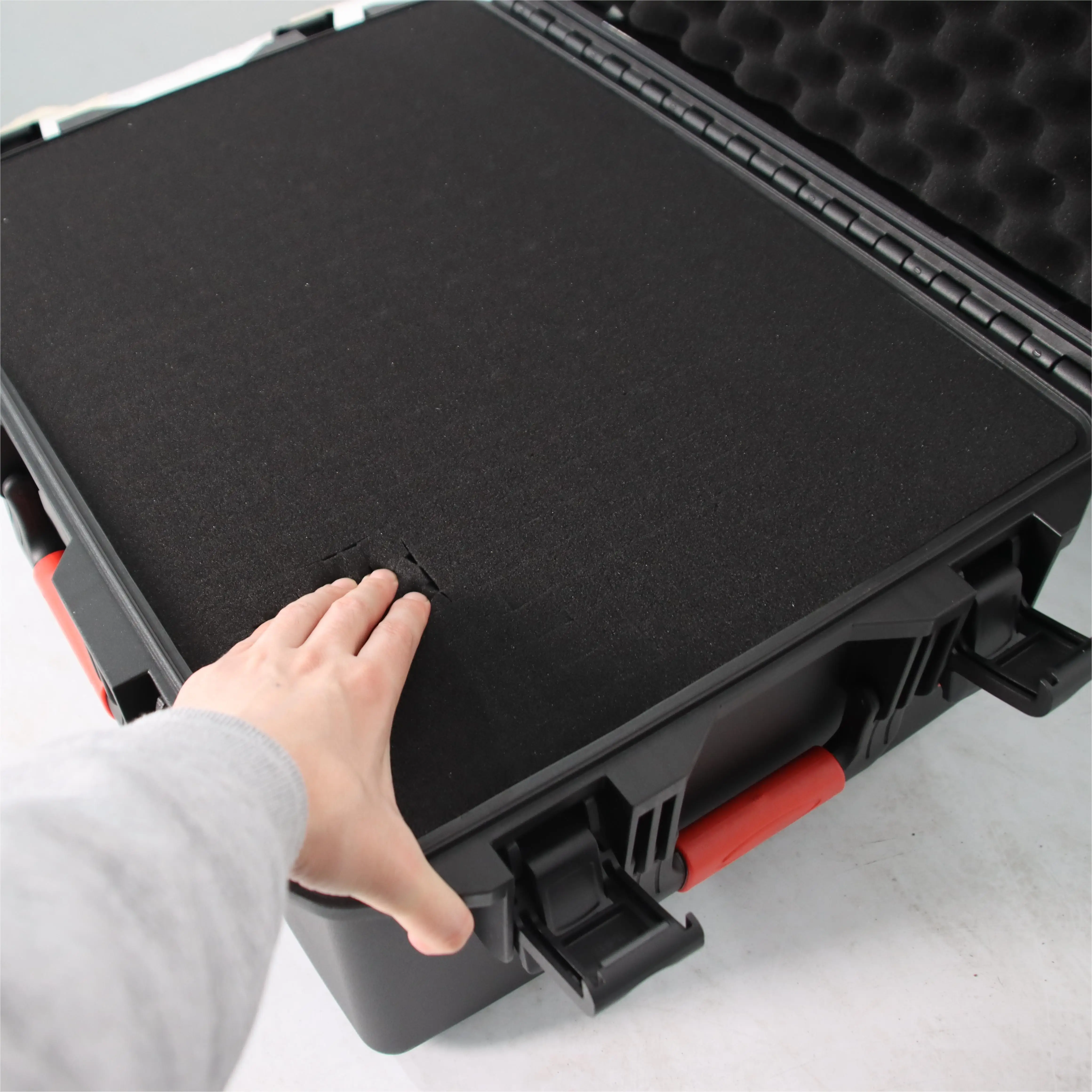 Carrying case610*470*295 Foam For Flight Cases Rugged Equipment Cases  Drone Waterproof Hard Case model FH86010A