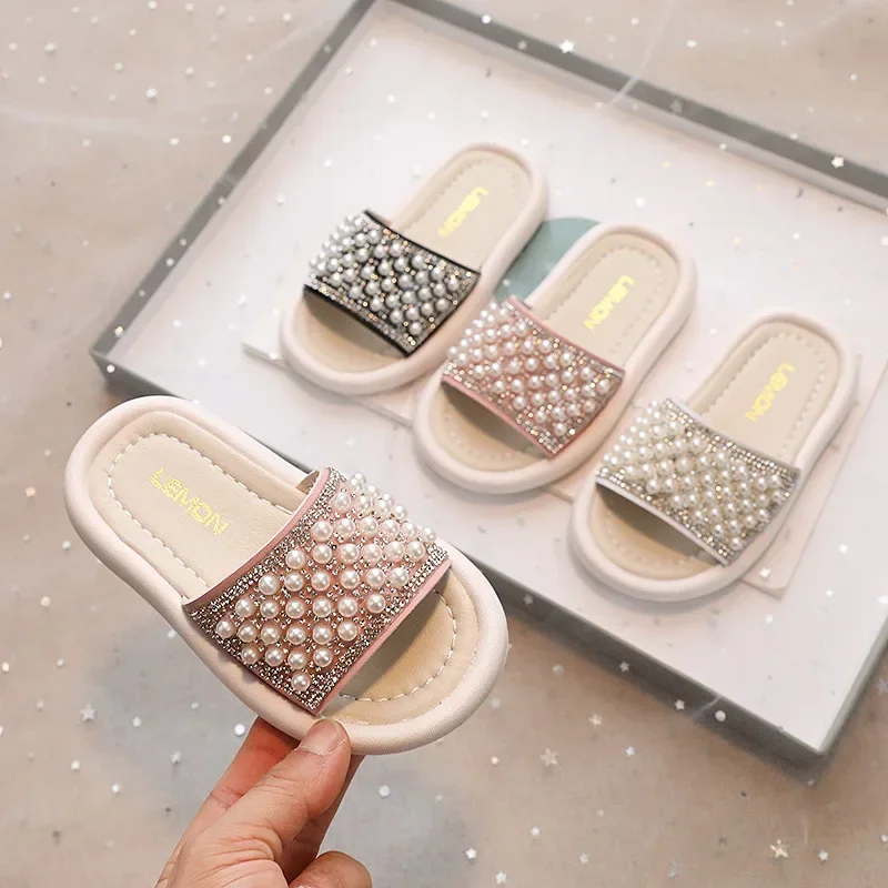 Girls Pearls Slippers Kids Beading Rhinestone Beach Shoes Children Summer Soft Soled Snadals Classic Children Flip-flops Flats