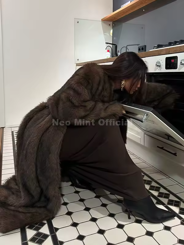 Neo Mint 2024 Winter Warm Fluffy Gradient Eco Fur Jacket Women Luxury Long Faux Fox Fur Coat Street Furry Outerwear Overcoat - Image 6