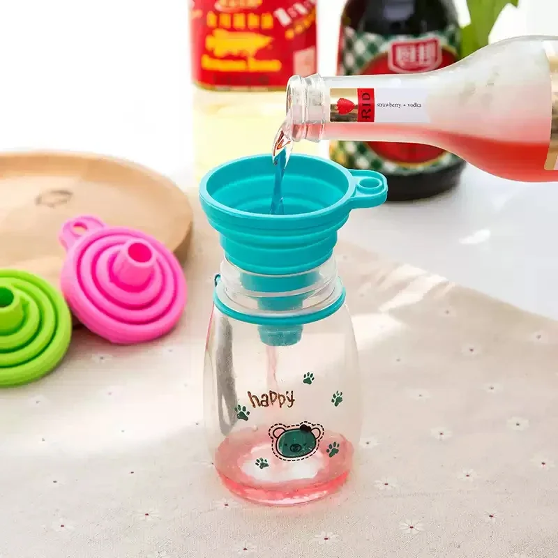 Foldable silicone funnel, food grade, multifunctional, portable, mini kitchen, extendable, oil leak, car refueling oil funnel