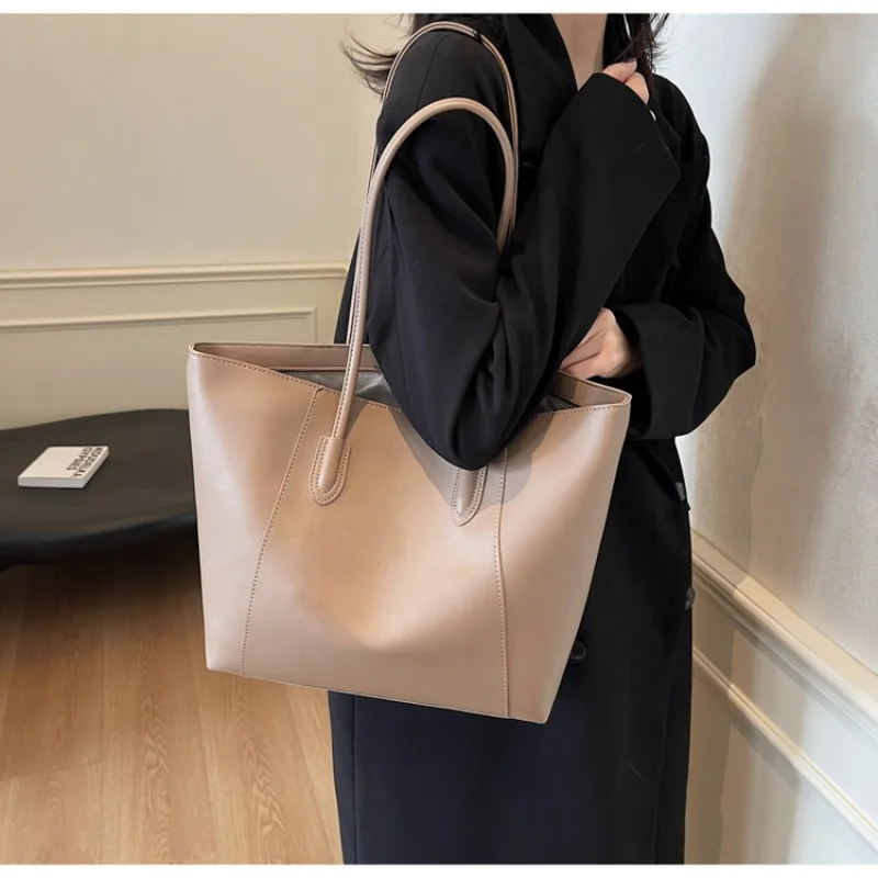 New Popular Fashion Large-capacity Tote Bag for Women Simple Stylish Single-shoulder Handbag Lady Underarm Bag Bolsas Feminina
