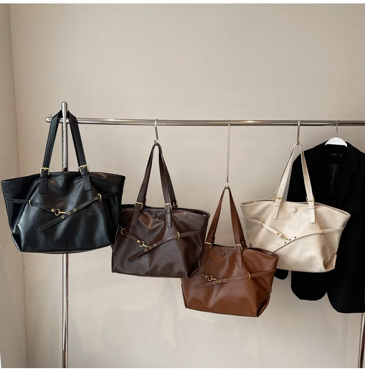 

2025 Autumn Winter Women's Retro Tote Bag - Large Capacity, Minimalist Versatile Shoulder Bag, Trendy Commuter Essential