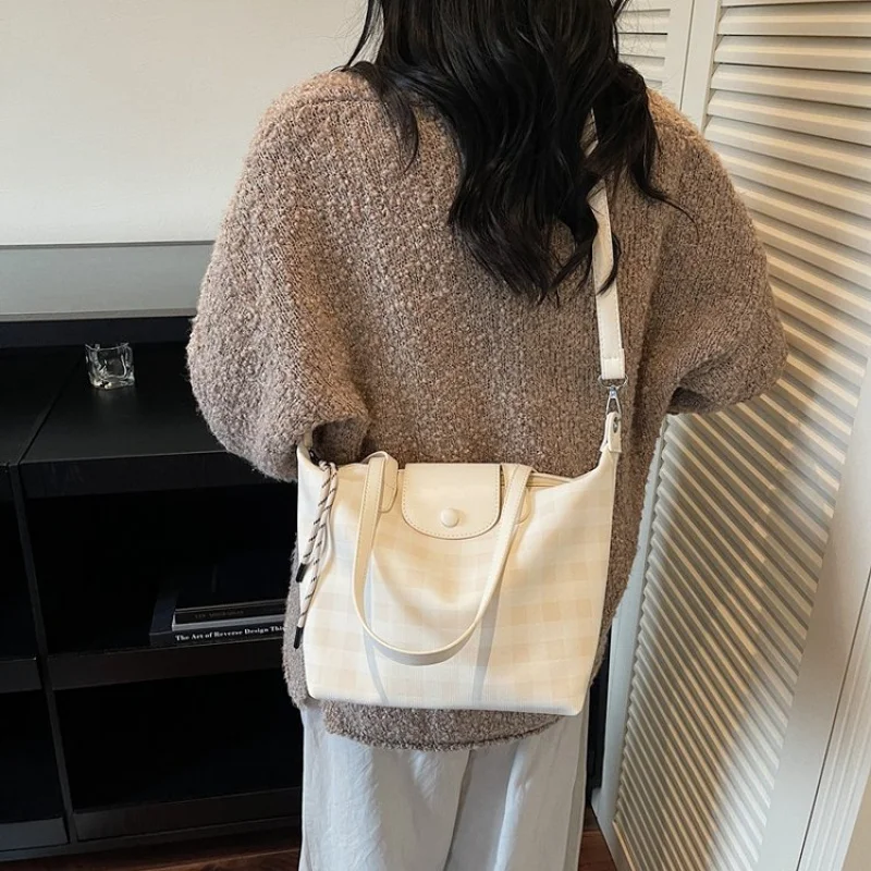 

Классическая кожаная сумка через плечо для женщин, роскошная брендовая сумка через плечо, дизайнерская сумка-тоут, элегантная женская сумка-мессенджер, вневременная