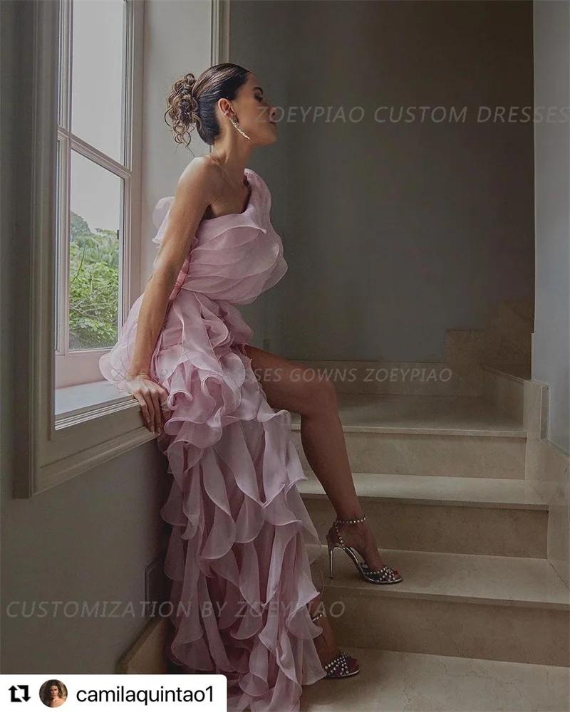 Vestido plisado de gasa rosa para mujer, traje largo Formal con volantes, abertura de un hombro, elegante, para fiesta, novedad de 2024