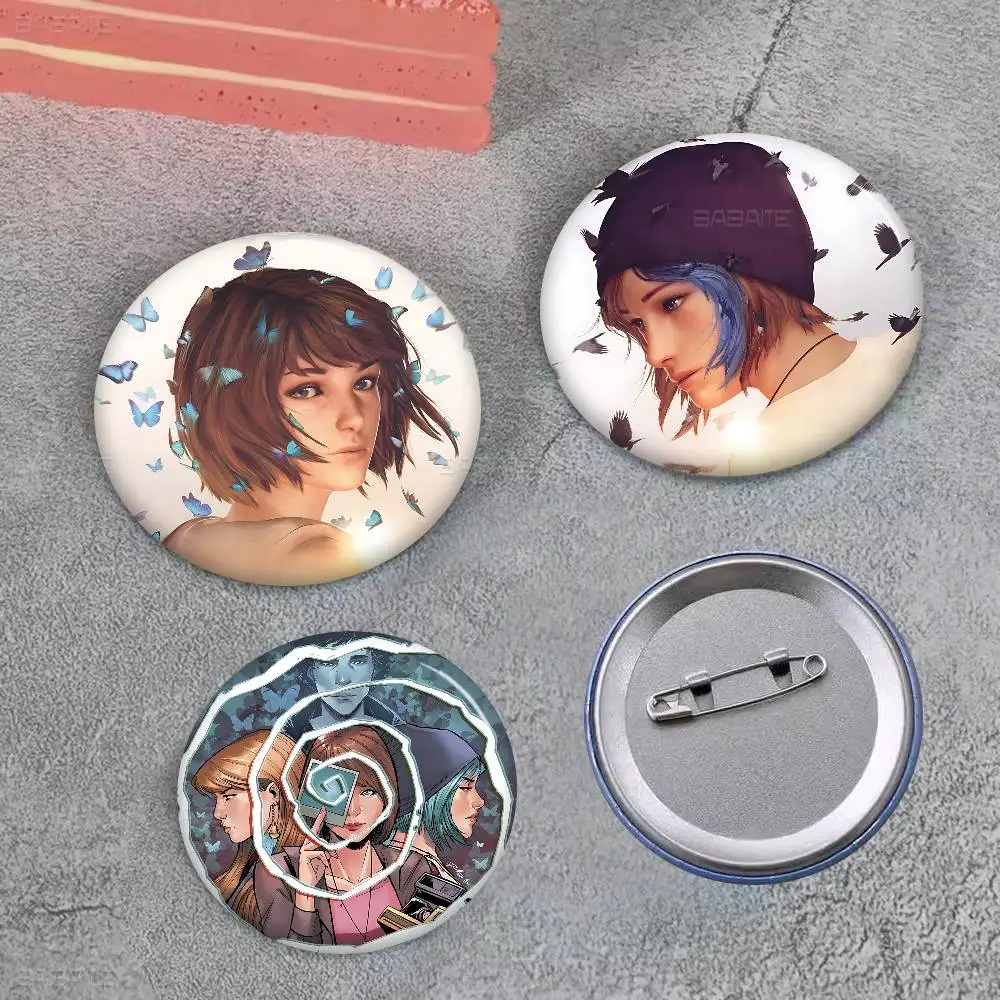 Popular Life Is S-Strange Adventure Game Soft Button Pin Bright Printed Icon Gift For Friends Badge Collar Brooch Lapel