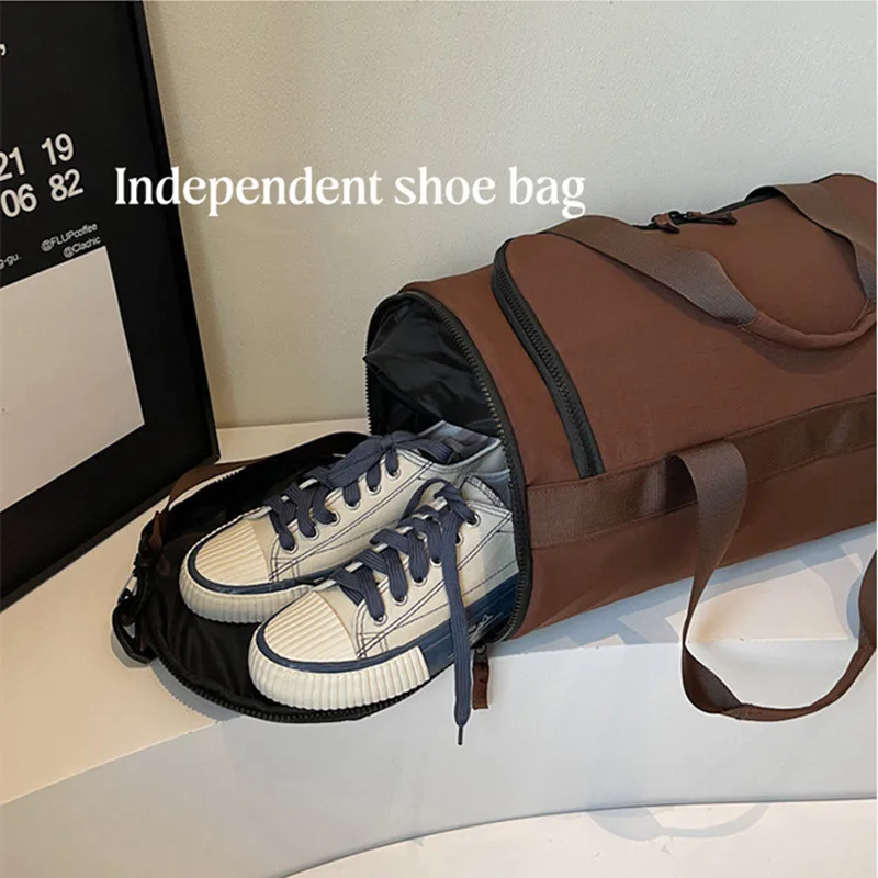 حقائب السفر، حقائب السباحة، حقيبة الصالة الرياضية، حقائب الظهر للياقة البدنية، حقيبة نسائية، حقيبة الكتف، حقائب اليد، حقيبة المدرب، حقيبة الترفيه الموضة