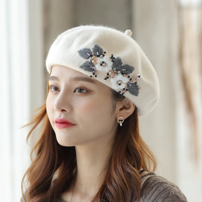 

New Japanese retro woolen beret, female painter hat, autumn/winter British and Korean version of fashionable and warm woolen hat