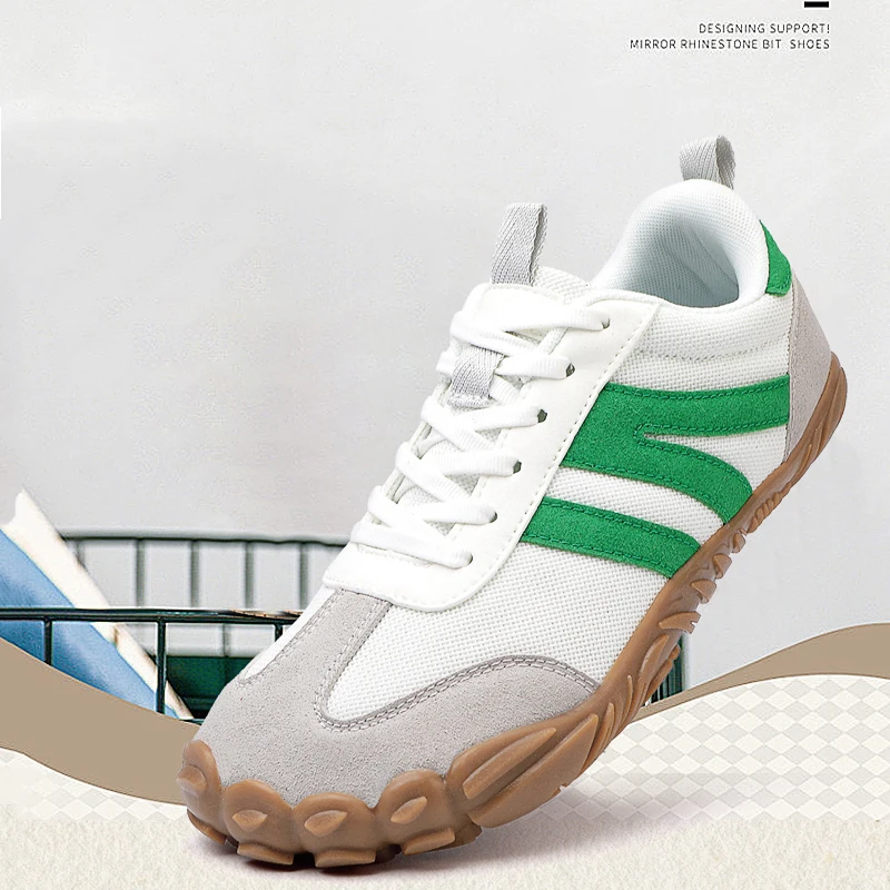 New Men's Wide Barefoot Canvas Sneaker 2026 Fashion Flats Soft Zero Drop Sole Wider Toe Light Weight Fashion Sneakes Large Size