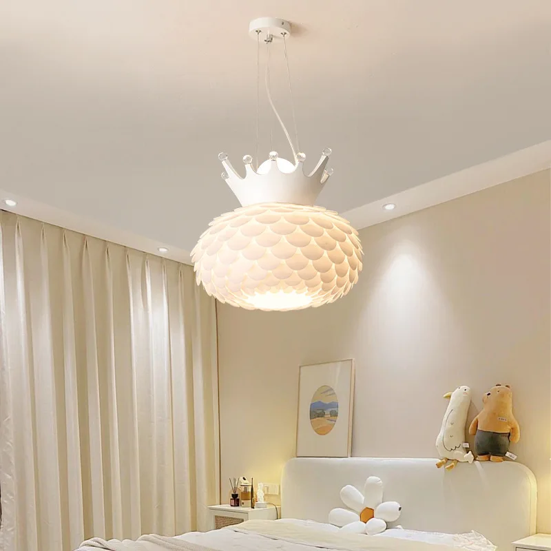 

Nordic Creamy White Crown Chandelier Creative Designer Warm Bedroom Light Princess Lamp Simple Modern Girls' Room Home Decor