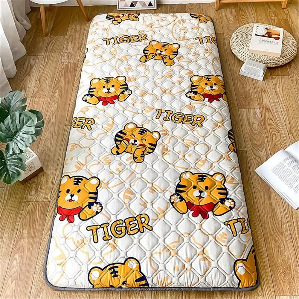 New Pattern Portable Folding Bed Mattress Comfortable Cushion on Floor Soft Single Mattress for Students Men Women