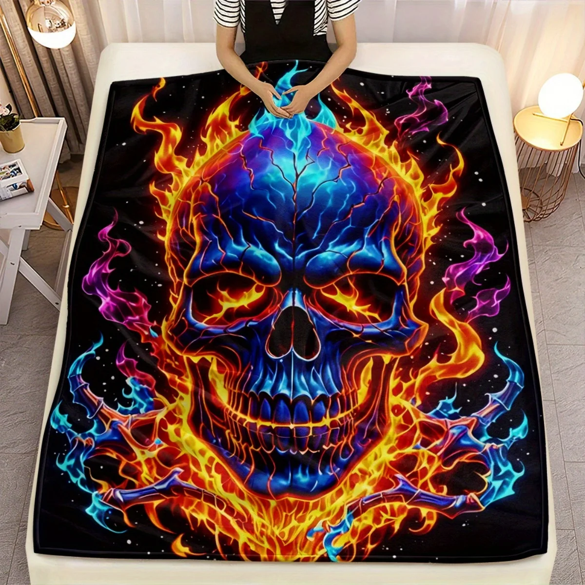 Fiery Skull Design HD Printed Flannel Blanket - Soft Warm 280GSM All-Season Throw for Travel, Camping, Sofa, Bed - Vibrant Blue