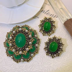 Women Men Retro Vintage Emerald Pearl Round Brocohes Accessories Classic Elegant Lady Heavy Industry Crystal Suit Dress Pins