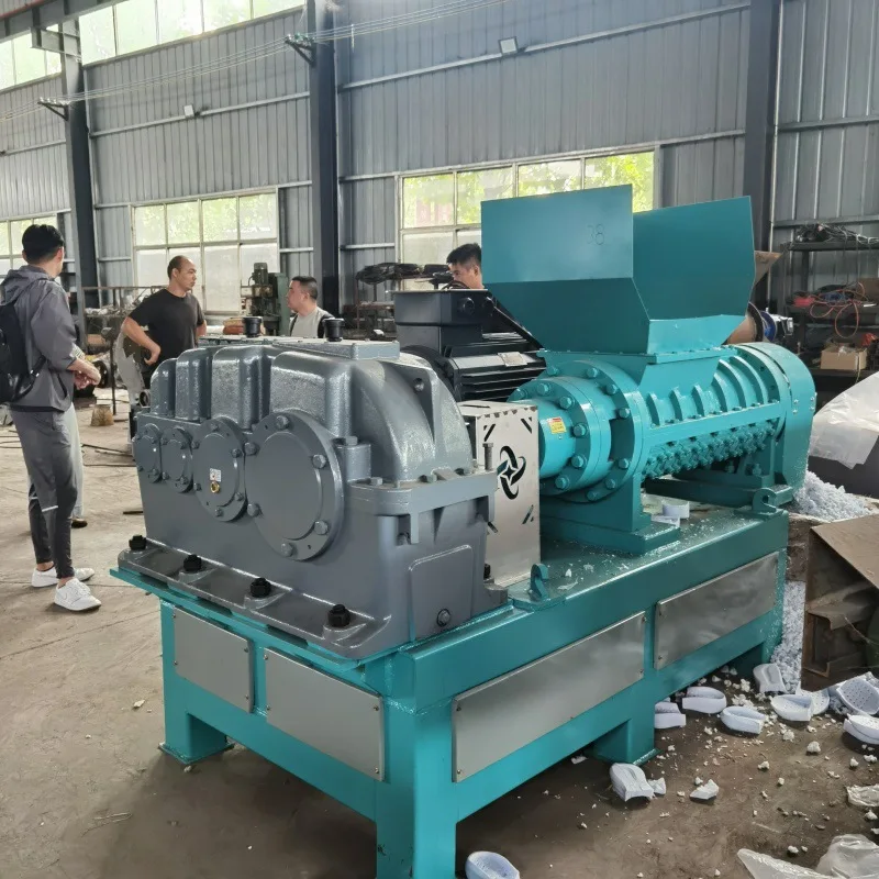 

(Marine shipping customization) Spiral crusher for plastic film, ton bags, woven bags, and waste cotton yarn greenhouse film