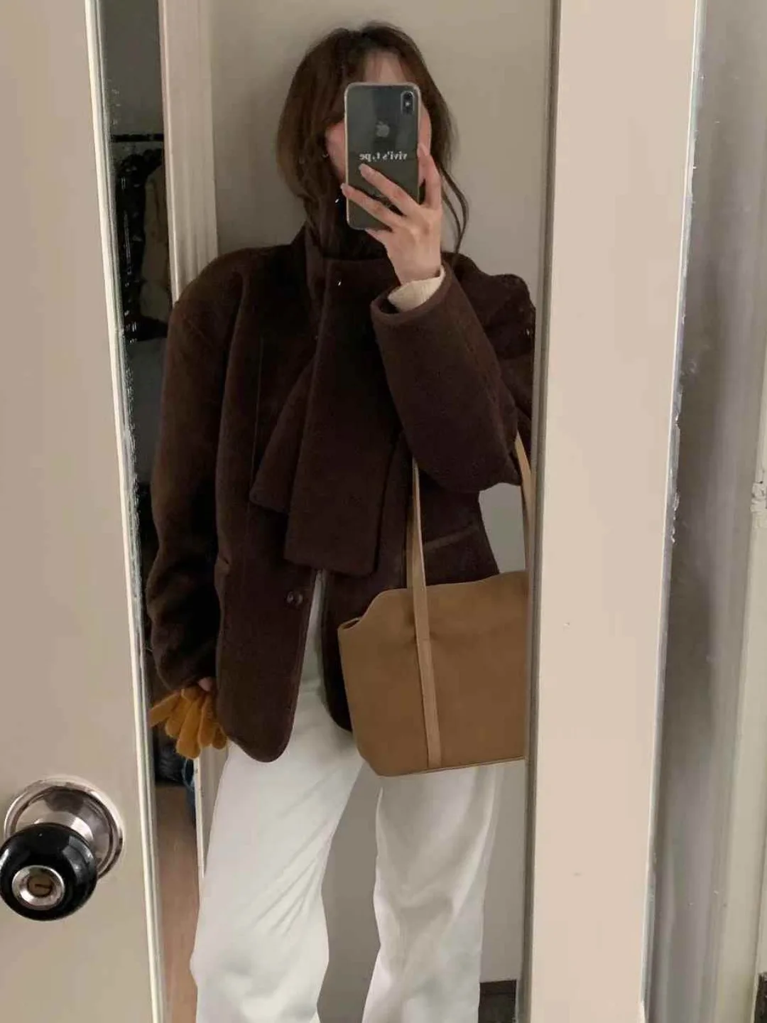 

Korean Sle Soft Versatile round Ne Fur Leather Inteated Cute Anti-Aging Winter Coat for Women New Model with Scarf Trendy