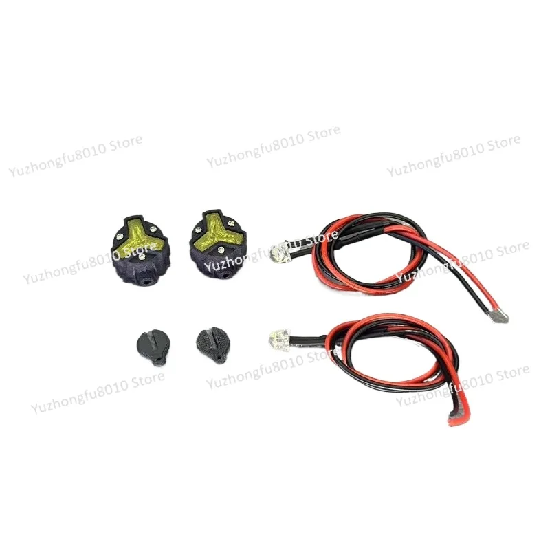 A pair of simulated climbing car spotlights fog lights suitable for rc4wd starlight wrangler land rover defender d90 lights