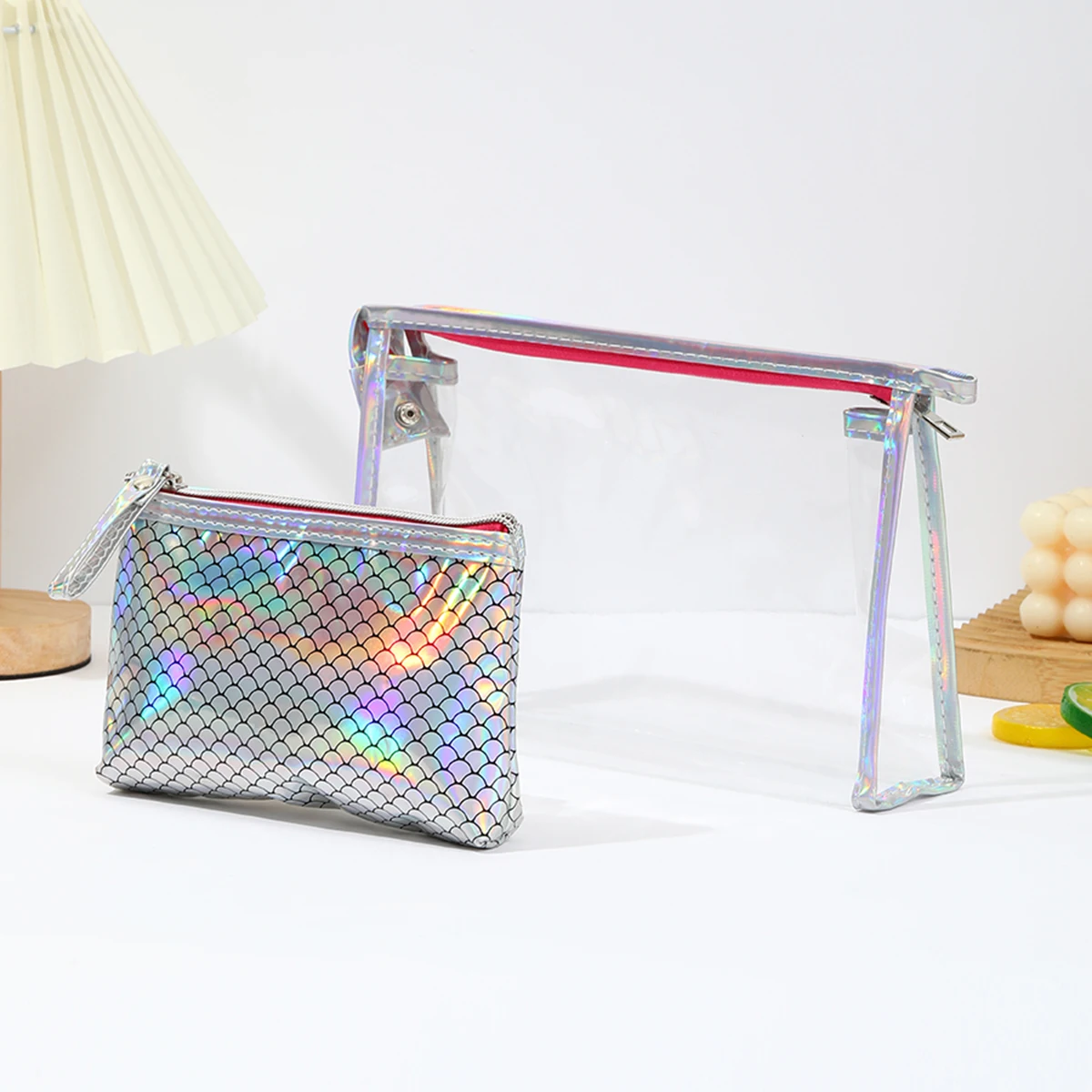 Neue Zweiteilige Wasserdichte PVC-Kosmetiktasche mit Laser-Fischschuppen-Design, Multifunktionale Aufbewahrungs- und Pflegetasche für Damen – Detail 10