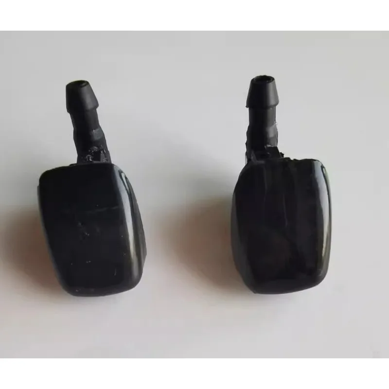 

1pair New Black Auto Scalloped Mist Wiper Spray Nozzle Wipers Engine Cover Glass Sprayer Head for Chery Fulwin 2 Tiggo Lifan 620