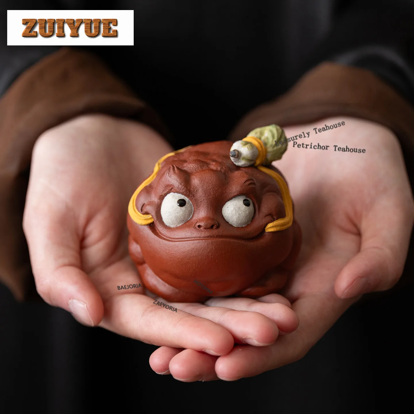 HOYIHM Purple Clay Fortune-bringing Golden Toad Tea Pet Handmade Fish Tank Landscaping Tea Figurine Play Toys Tea Statue Craft