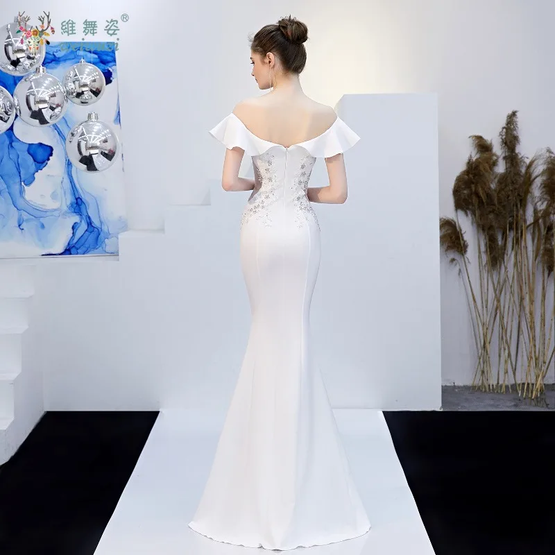 Simple and Elegant One Shoulder Wedding Dress with Hand Embroidered Sexy Waist Hollow Fishtail Skirt Engagement and Toast Dress