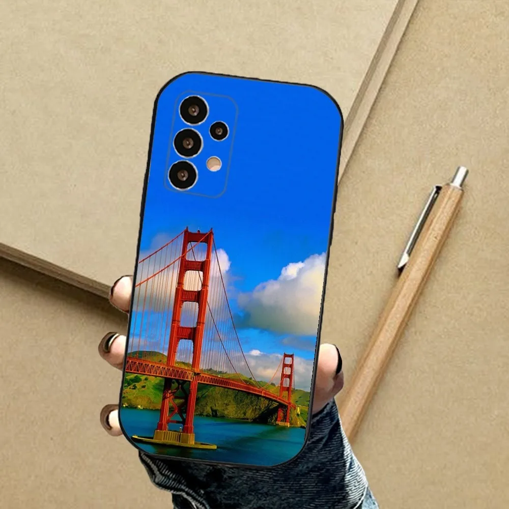 Golden Gate Bridge San Francisco Phone Case For Samsung S24,23,23,22,30,21,10,9,Note20 Ultra,Lite,Ultra,5G,Plus,FE,Black Soft