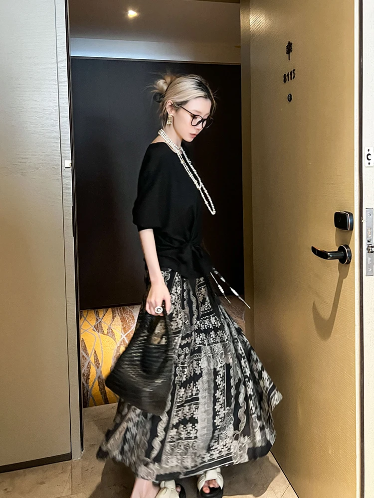 

Шелковая юбка макси для женщин, коллекция 2025 года, летняя новинка, с ретро-принтом, расклешенная, универсальная, с завышенной талией