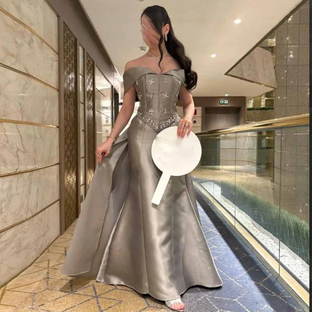 فساتين سهرة مشد مخصصة قبالة الكتف كريستال حورية البحر فستان سهرة باربي فضي طويل لحفلات الزفاف