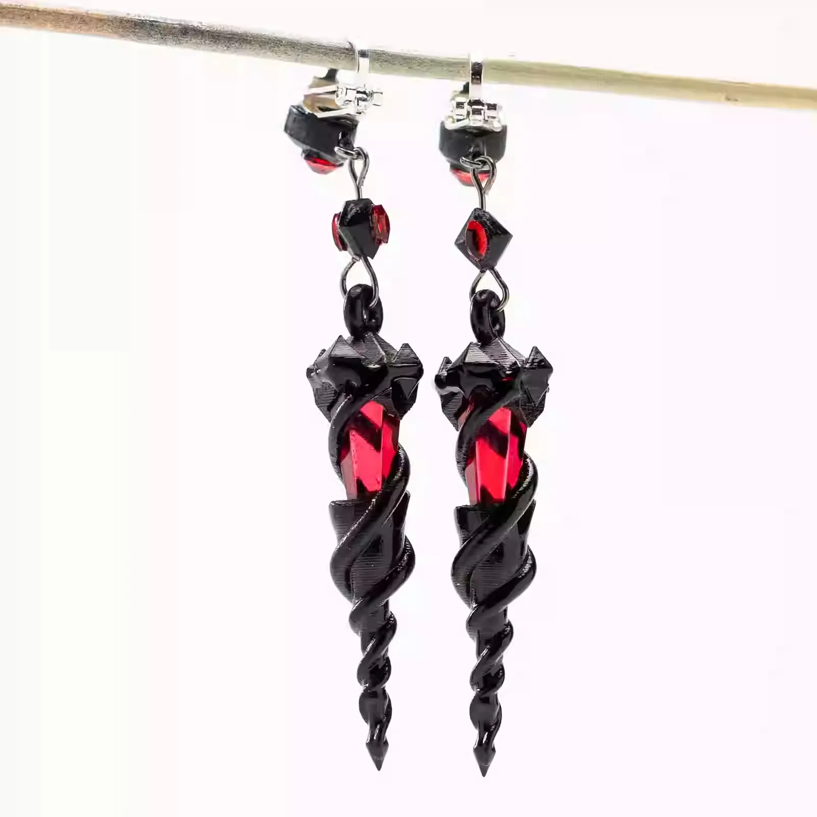 لعبة الحب والفضاء العميق البطلة تأثيري التنين القرن أقراط سيلوس أين دريك الظلال الخريف تأثيري الملحقات