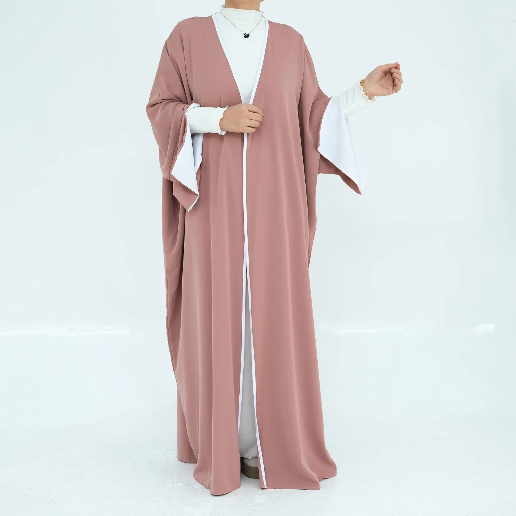 

Dubai Turkey Bat Sleeve Contrast Edge Muslim Women Long Loose Maxi Dress Cardigan Robe Abaya