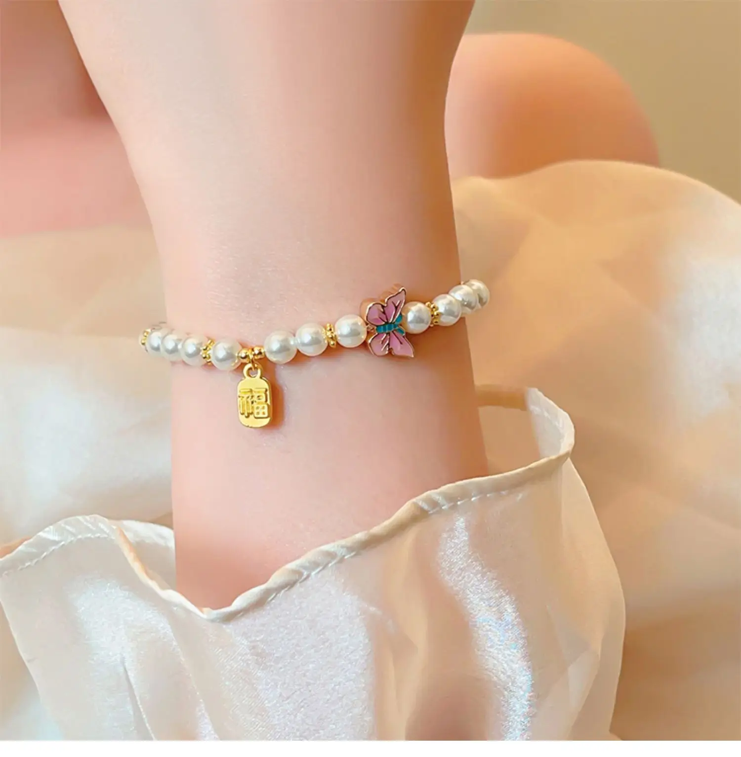 lingzhiwu Butterfly Chian Bracelet Female Luxury Exquisite All Match Hand Chians New Arrive