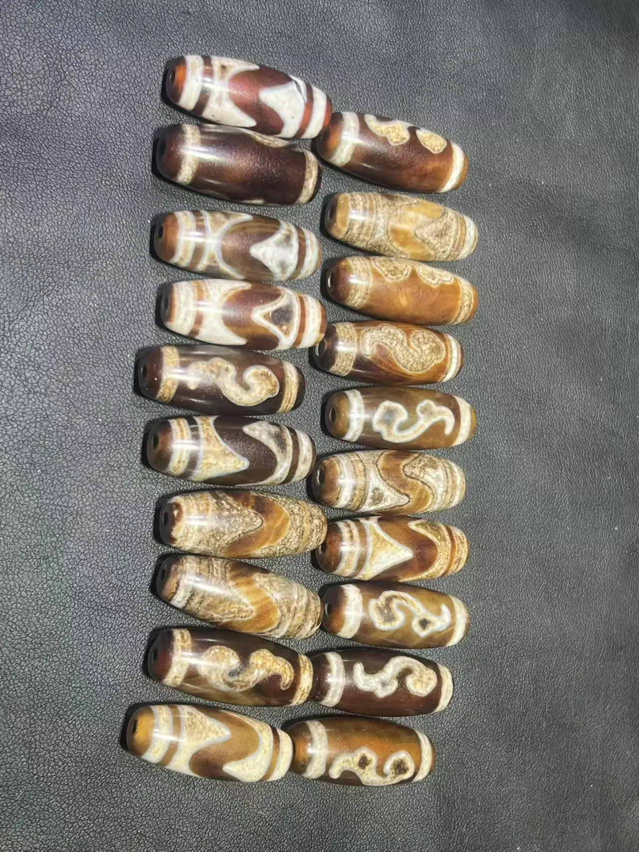 1pcs/lot Natural Old Agate Dzi tooth yellow weathering pattern many rare totems diy bracelet necklace Accessories taki