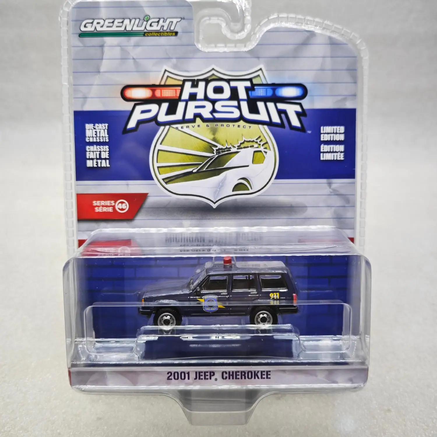 

Green Light 1:64 Hot Chasing Brown Series 46-2001 Jeep Cherokee Michigan State Police Car Car Model Collection Gifts Toys
