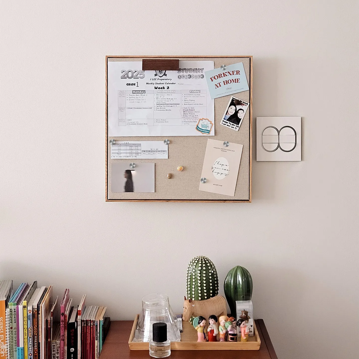 Wooden Decorative Wall Board, Photo Display Board, Hanging Message Board, Notice Board for Pictures Notes Cards, Home Office Roo