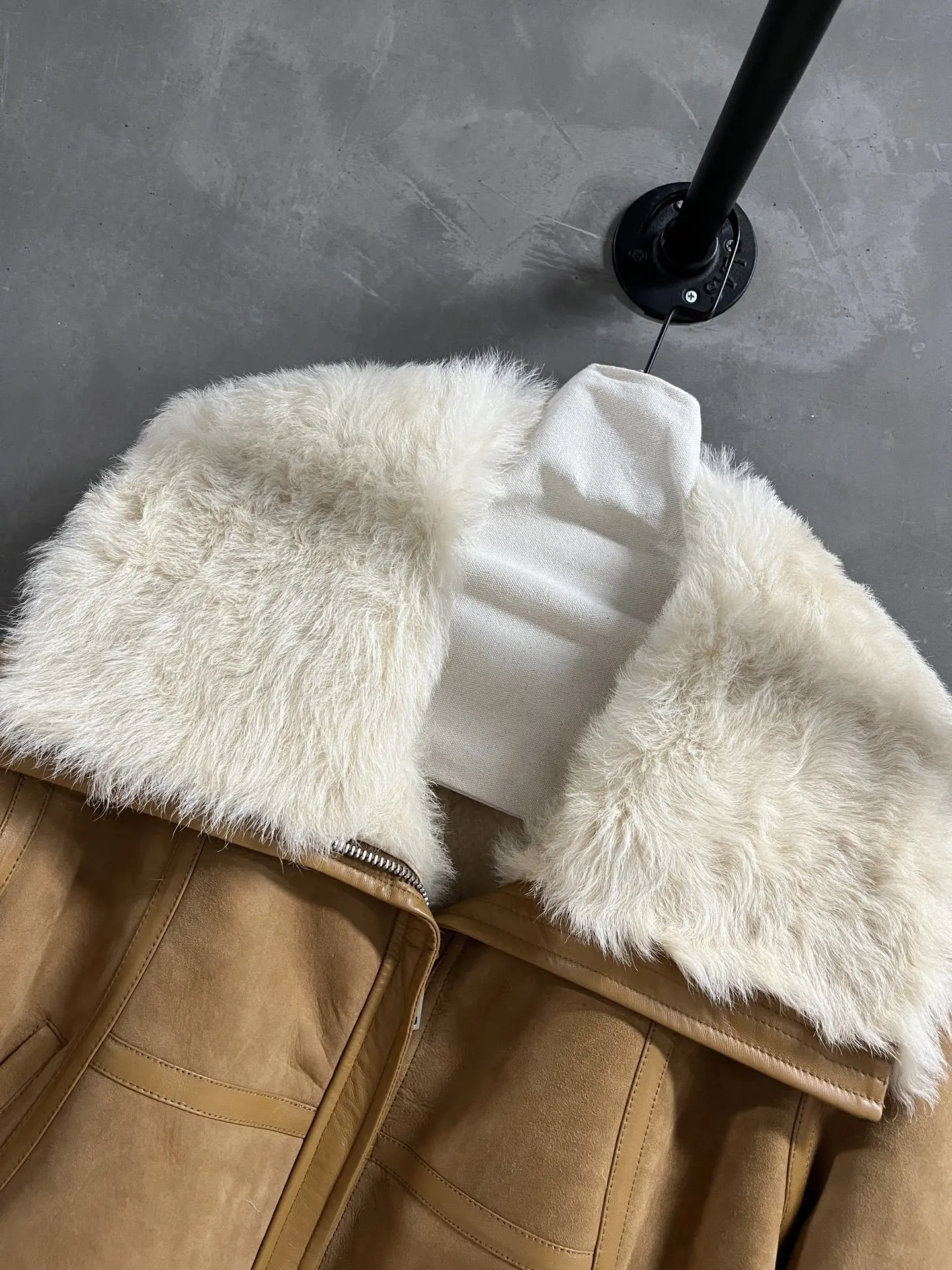 Winter nieuwe Franse retro elegante mode grote kraag geïmporteerd bont geïntegreerde bontjas dameskleding