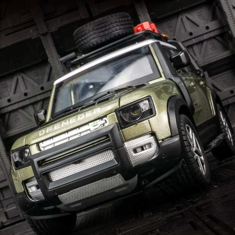 

1:22 Land Rover Defender High Simulation Diecast Metal Alloy Model car Sound Light Pull Back Collection Kids Toy Gifts X22