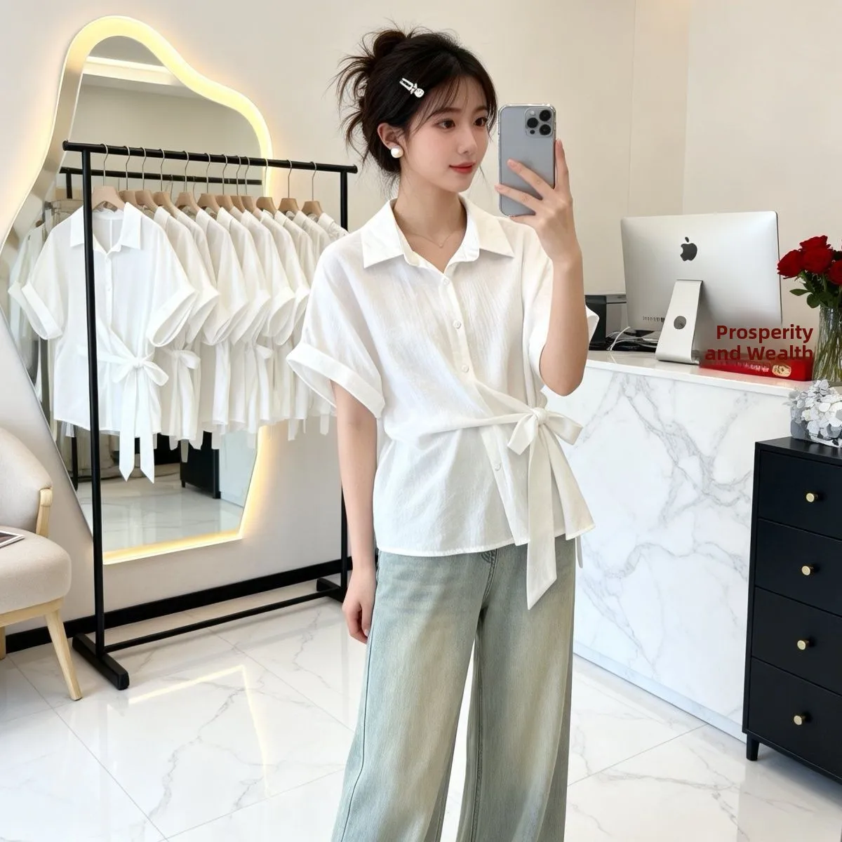 Fashionable Women's White Shirt Korean Style Waist-Cinching Short Sleeve Turn-down Collar Summer Top Elegant Minimalist Design