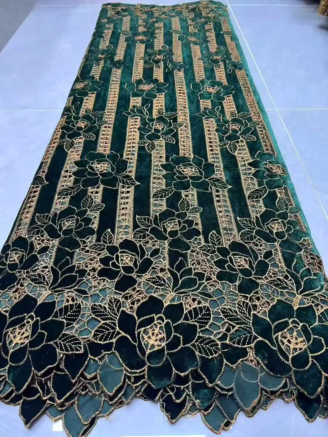 African Velvet Mesh Lace Fabric Wholesale High Quality Nigerian French Lace Embroidery for Sewing Party Dresses 2026