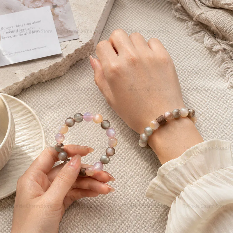 Thumbnail 4 - #58 Womens Bracelets Comparison Guide