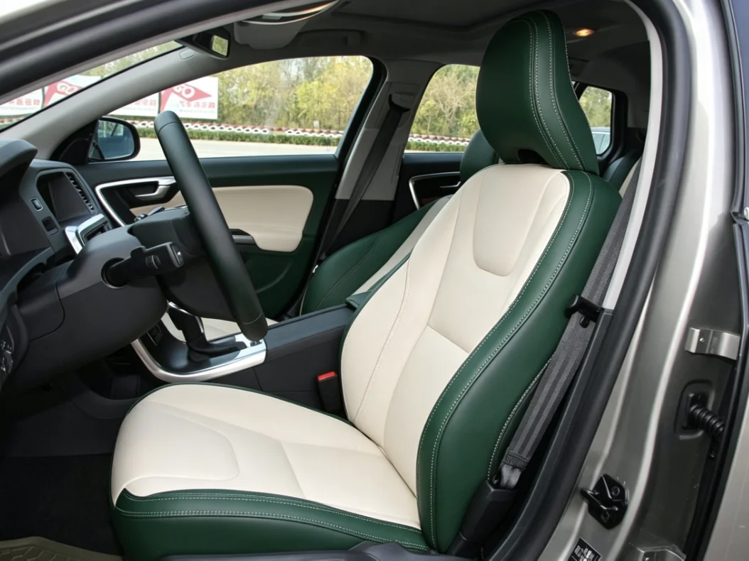Für Volvo V60 2012~2015 Maßgefertigte Autositzbezüge Luxuriöses Nappaleder 100% Passgenau Innenraumzubehör 360 ° Vollständige Abdeckung – Detail 4