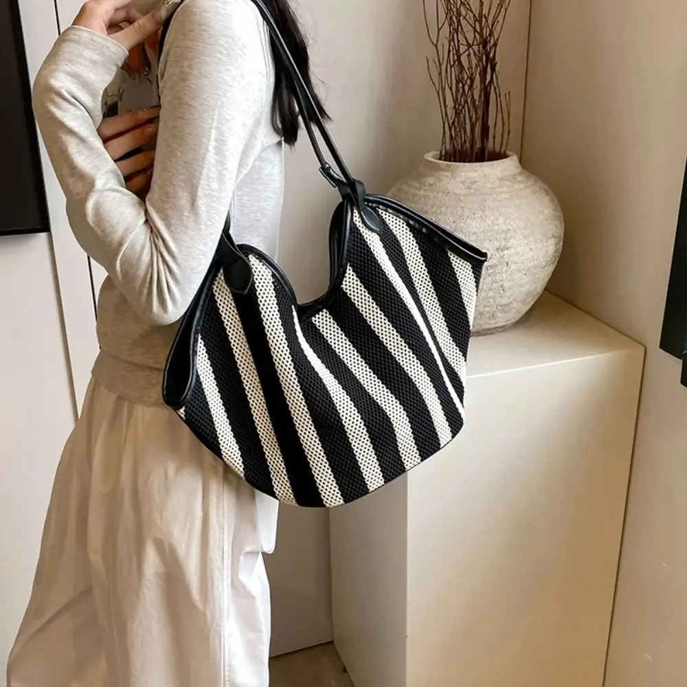 حمل حقيبة سعة كبيرة تخزين حقيبة تسوق كبيرة الحجم عارضة القش حقيبة شاطئية الأزياء المحمولة مخطط حقيبة يد الصيف