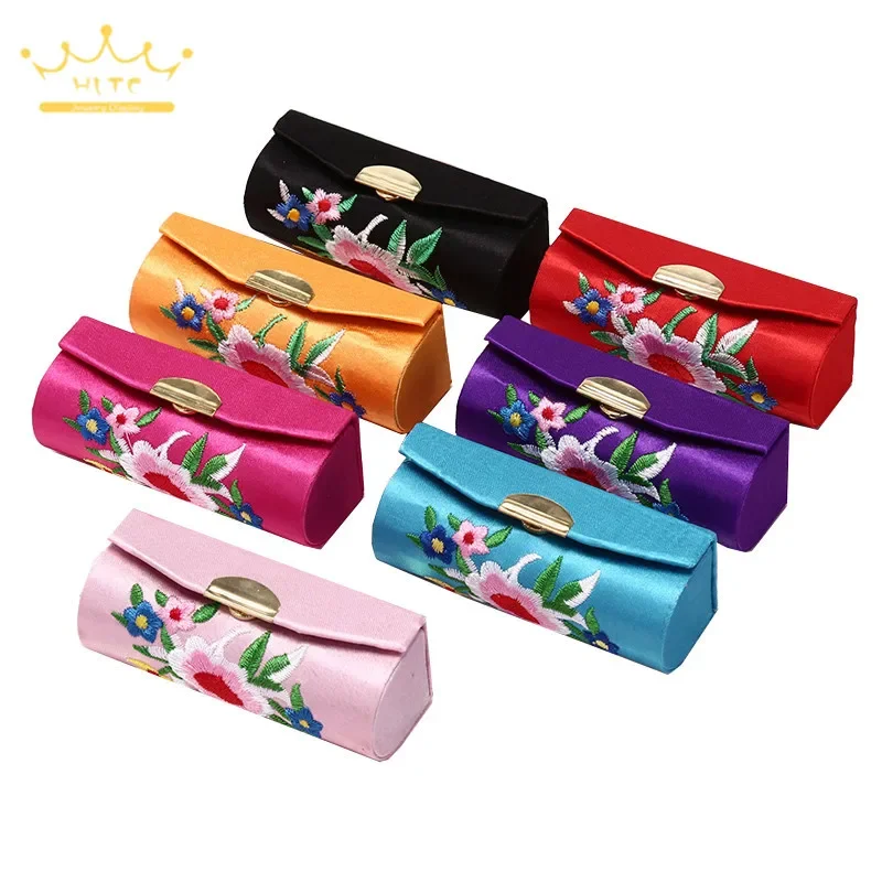 1Pcs Random Color Lipstick Carry Case Classical Style Traditional Embroidery Container Jewelry Box Lipstick Storage Holder