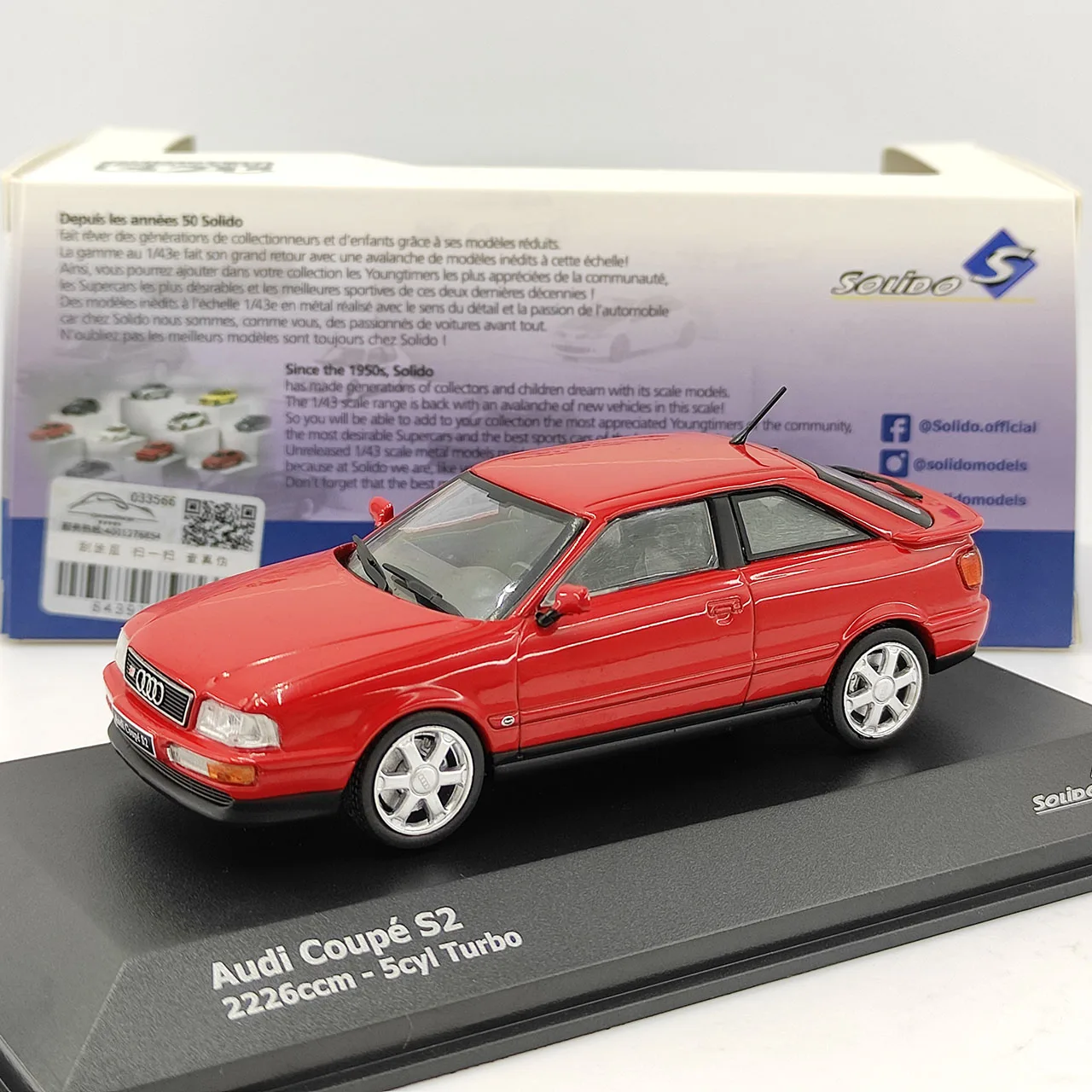 Modèle de voiture en alliage rouge Audi Coupe S2, échelle 1:43,