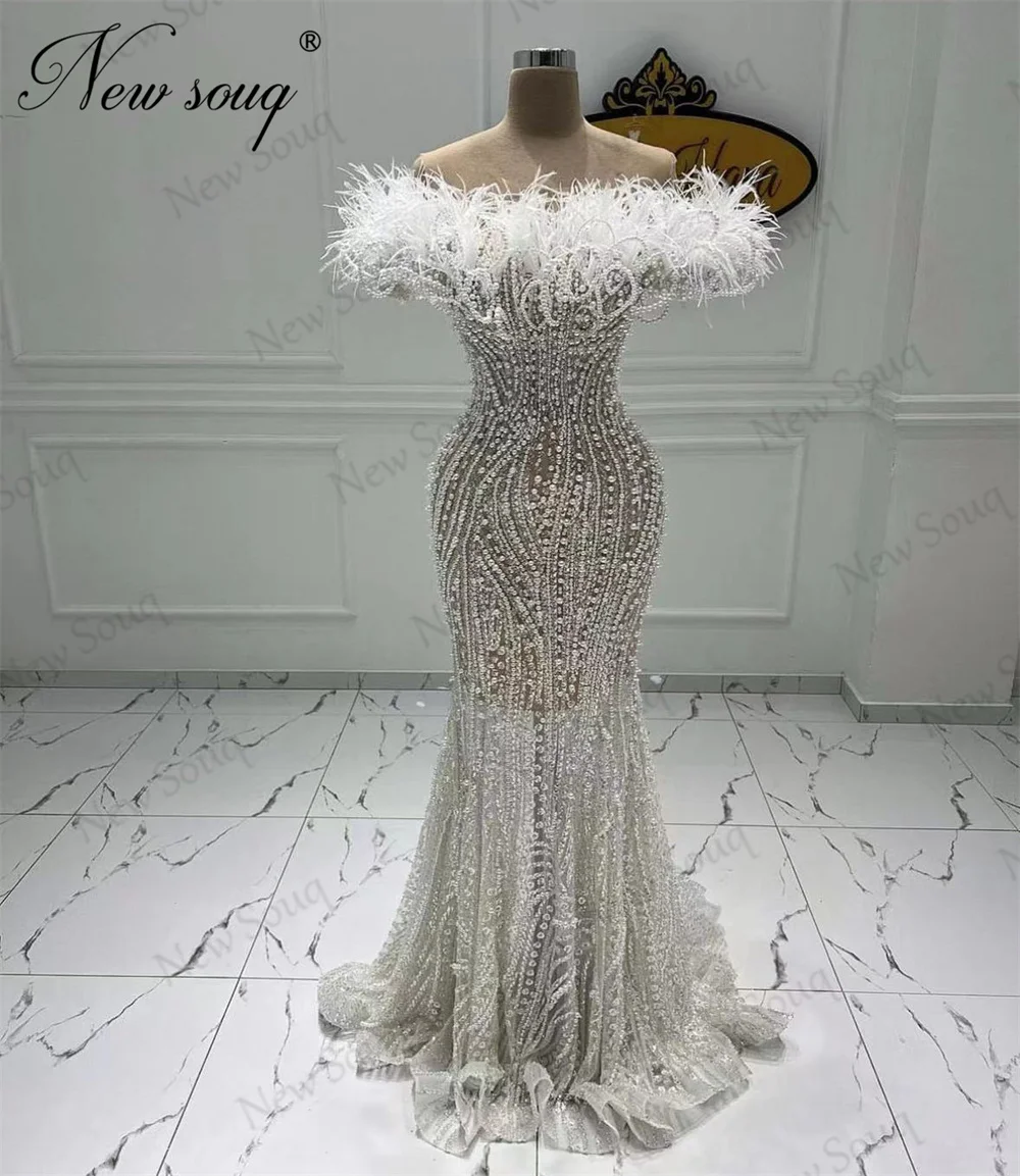 

Feathers Off Shoulder Party Dresses New Fashion Dubai Mermaid Celebrity Evening Dresses Arabic Dubai Illusion Pearls Prom Gowns