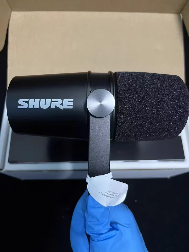 ميكروفون صوتي ديناميكي احترافي من Shure MV7X مع واجهة XLR لتسجيل البث المباشر Dubbing وبث الألعاب #4