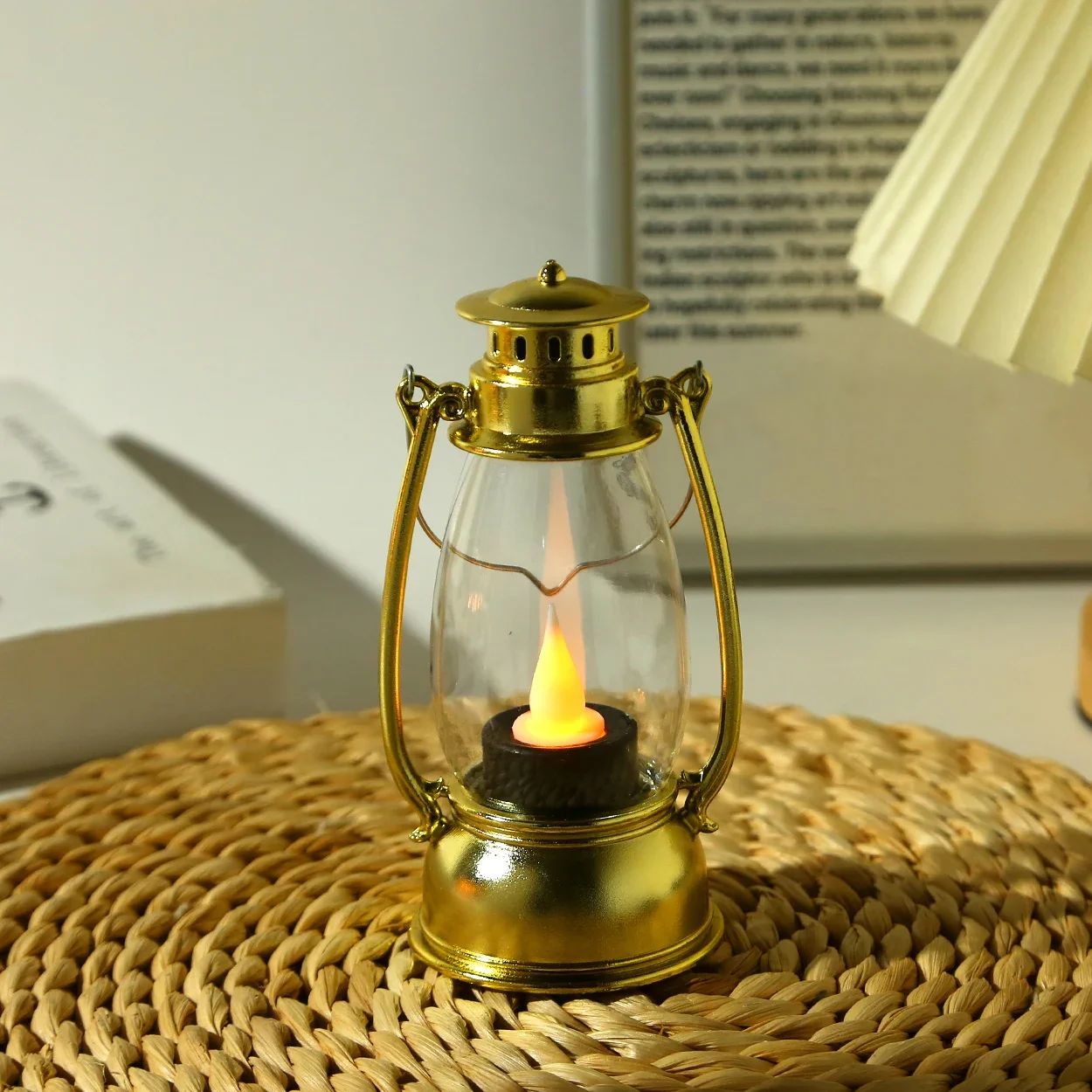 Vintage-Style LED Lantern, Decorative Battery-Powered Light with PP Material, Non-Rechargeable Button Battery, Single Color