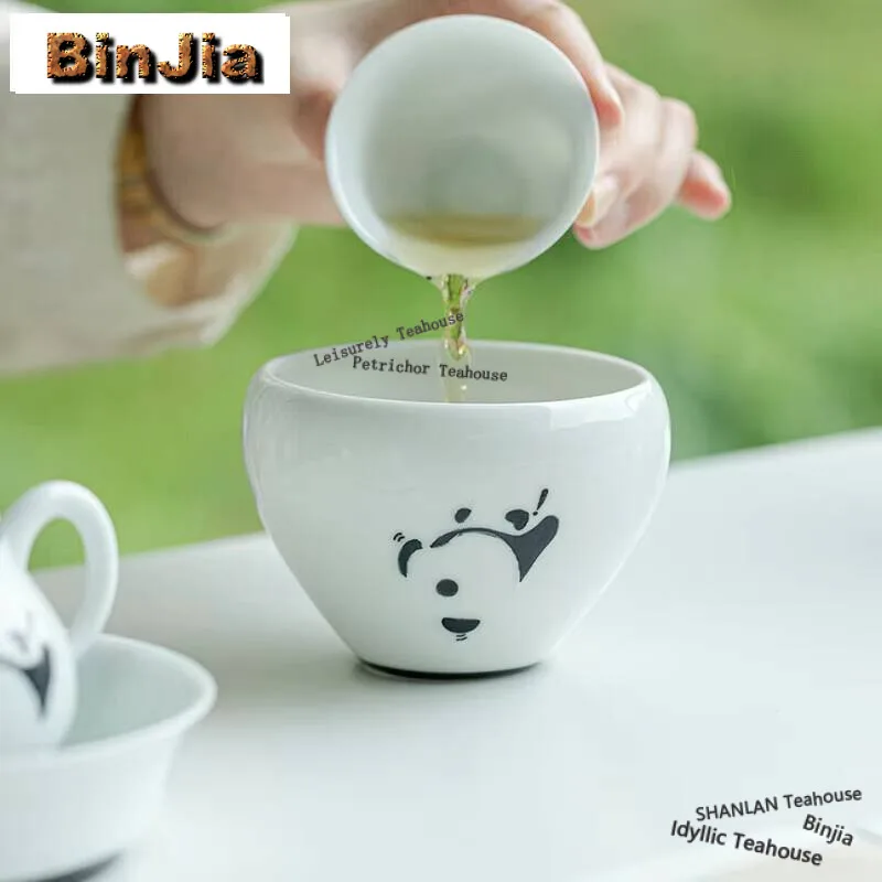 250ml White Porcelain Handmade Tea Washing Hand-painted Panda Round Mouth Jianshui Retro Writing-brush Washer Chaxi Decorations