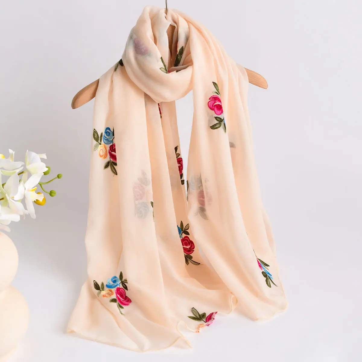 

Весенне-летний легкий дышащий шарф из хлопка и льна с вышивкой в этническом стиле, модный мягкий женский солнцезащитный шарф